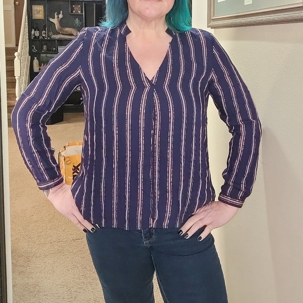 Jennifer Lopez Navy and Pink Sparkle Striped Popover Shirt size Medium